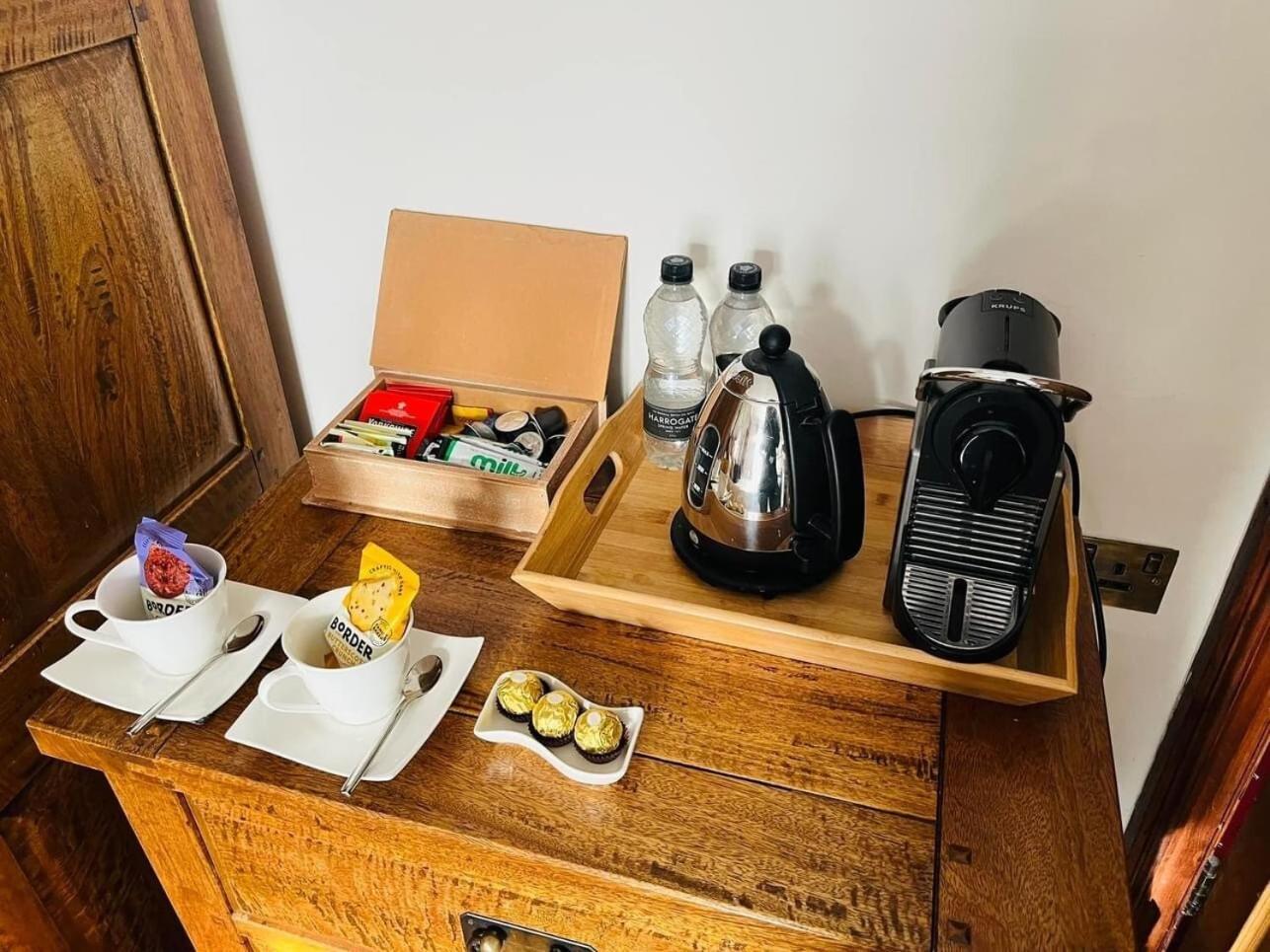 Abbotsleigh Of Whitby Bed & Breakfast エクステリア 写真