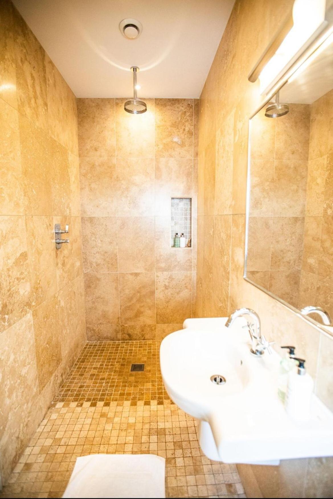 Abbotsleigh Of Whitby Bed & Breakfast エクステリア 写真